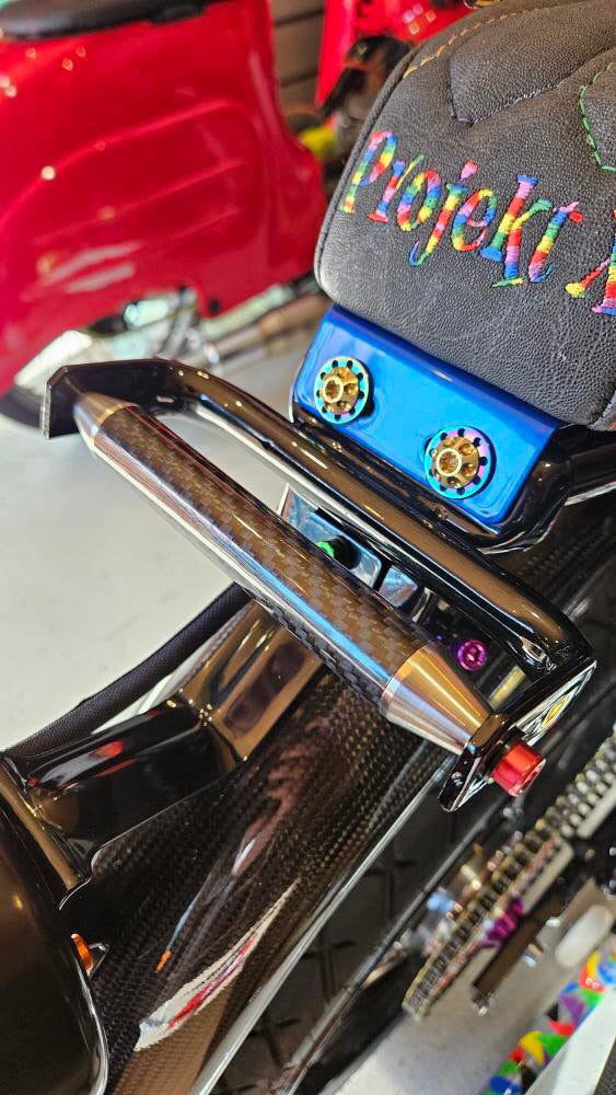 Echt-Carbon Aufbockgriff Cover Racing-Optik - Einfache Montage Für Simson Mopeds